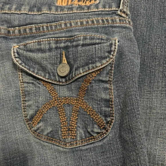 Kut from the Kloth Dark Blue Flare Jeans - Picture 6 of 7